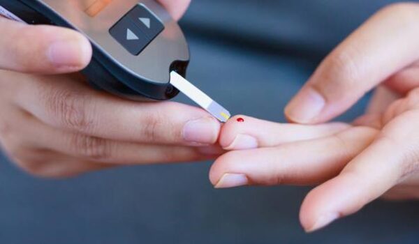 Early puberty and risk for type 2 diabetes in men