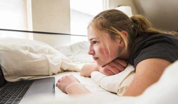 Irregolarita’ del ciclo mestruale in adolescenza e congedo dall’attività scolastica