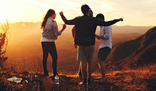 L’American Heart Association detta le regole per prendersi cura della salute del cuore degli adolescenti