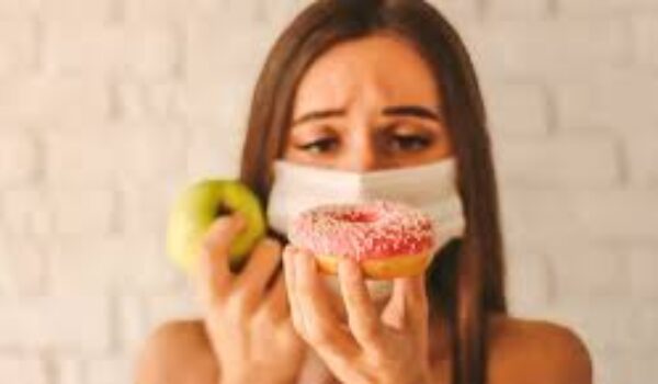 La pandemia ha avuto un forte impatto sui disturbi alimentari tra le adolescenti