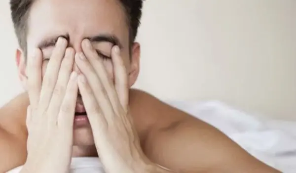 Dormire poco e male potrebbe accelerare l’invecchiamento cerebrale