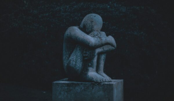 Ansia e depressione. In aumento fra i giovani prima, durante e dopo la pandemia