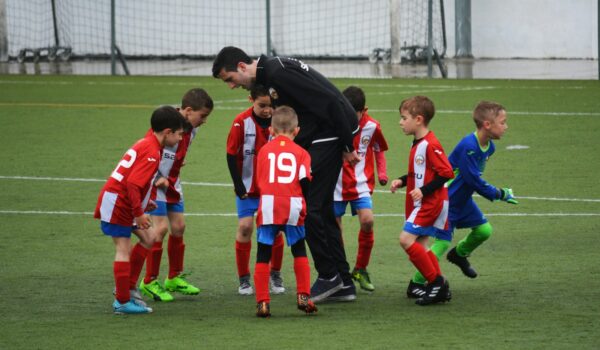 Genitori e sport giovanile: più tempo, più soldi, più pressioni rispetto al passato