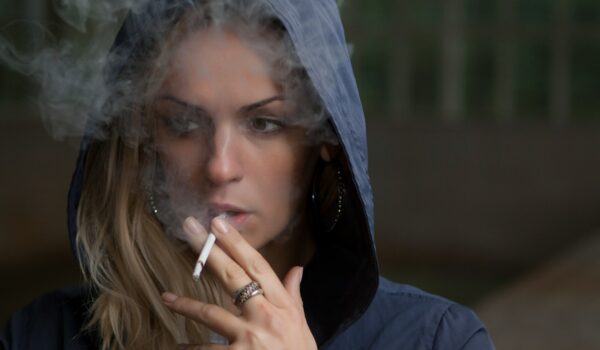 Fumo: provato da 1,8 milioni di adolescenti, il 21% sono fumatori abituali