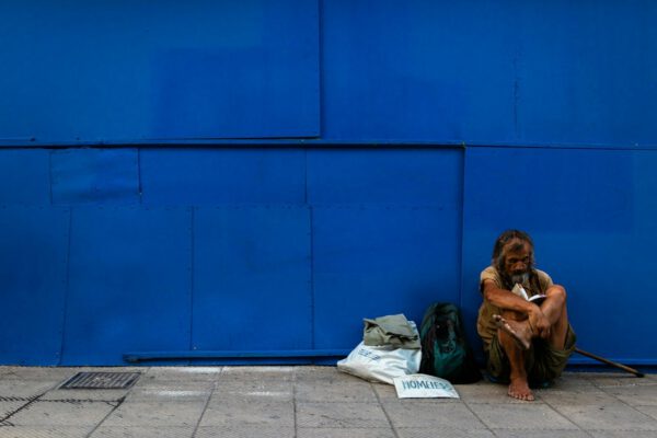 La povertà fa ammalare: il circolo vizioso