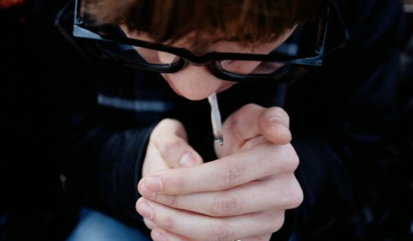 Droga in adolescenza, che fare